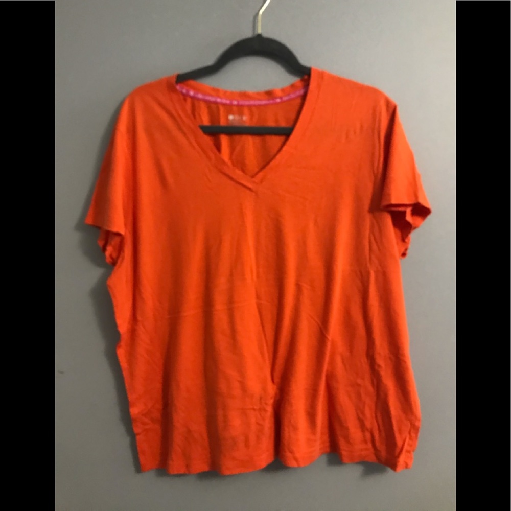 Orange t shirt